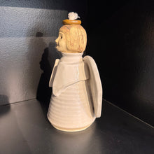 Load image into Gallery viewer, Angel Oil Lamp / Fragrance Diffuser