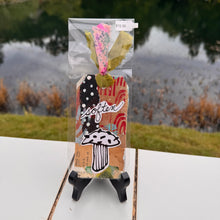 Load image into Gallery viewer, Hesley - Handmade bookmark