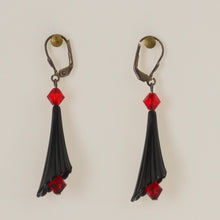 Load image into Gallery viewer, Dolan &amp; Fuller - Earrings Oynx-Ruby Red