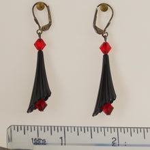 Load image into Gallery viewer, Dolan &amp; Fuller - Earrings Oynx-Ruby Red