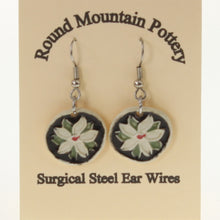 Load image into Gallery viewer, Munson - Earrings Oynx-White