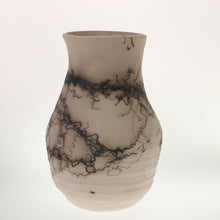 Load image into Gallery viewer, Lorenzen - Vase Horse Hair Raku