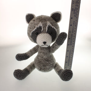 Freeman - Crochet gray raccoon